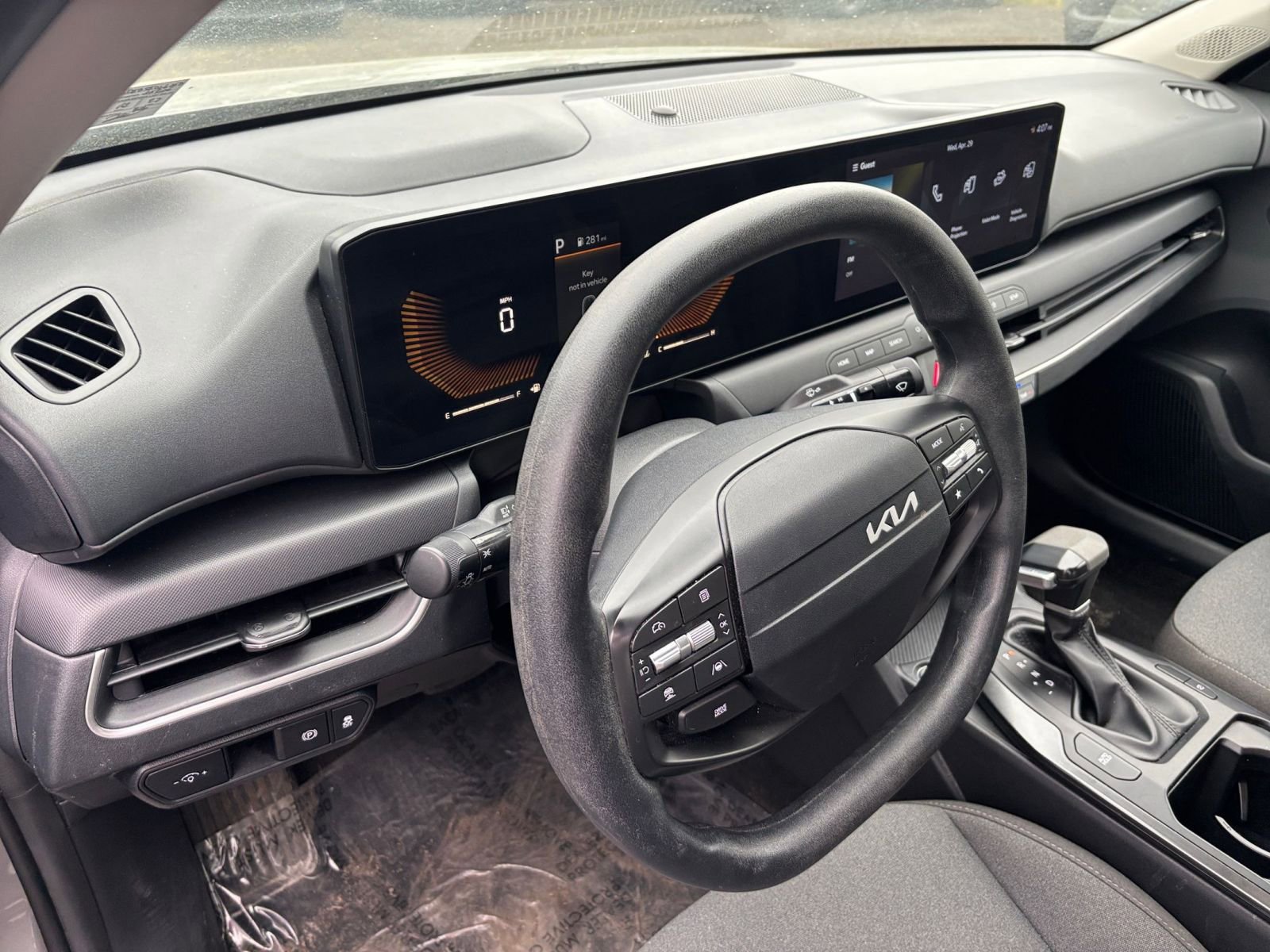 Used 2025 Kia K4 FWD image 29