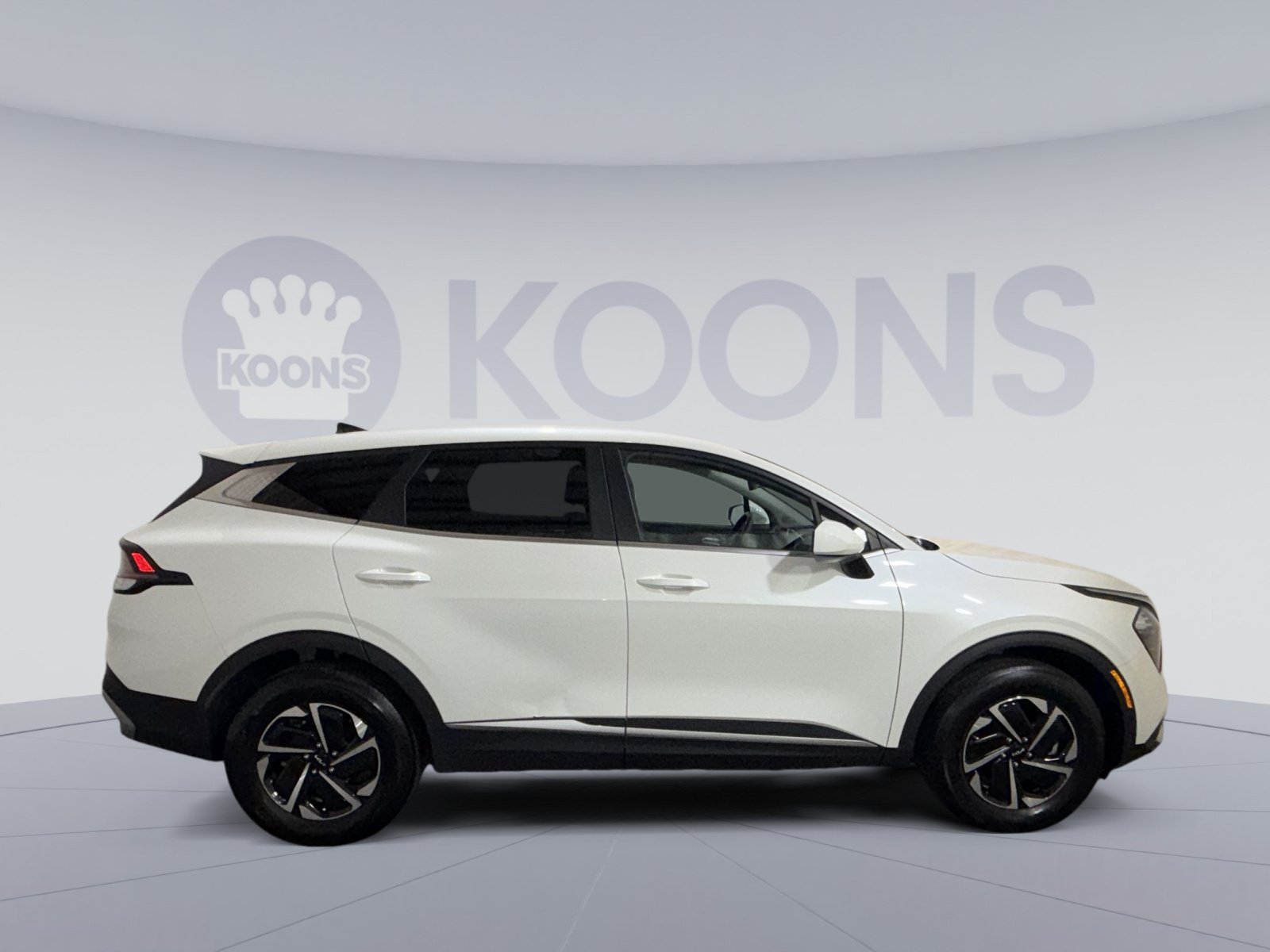 Used 2023 Kia Sportage LX AWD/4WD image 8