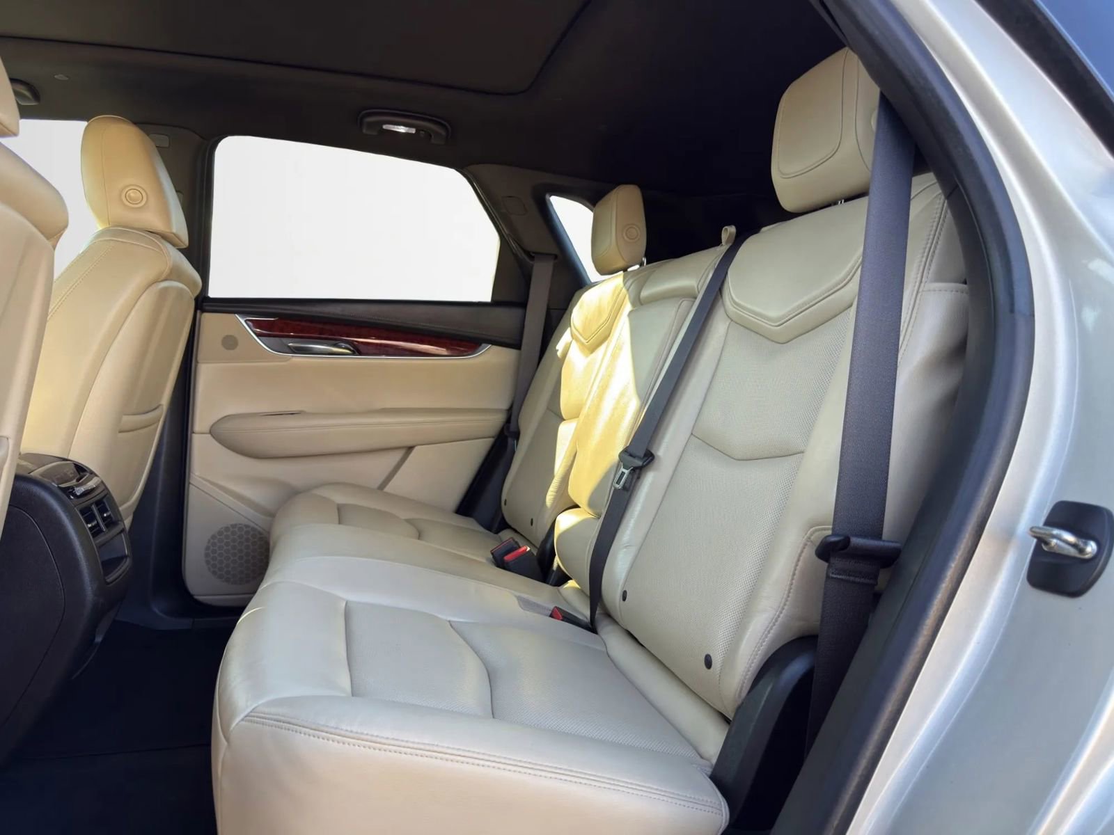 Used 2017 Cadillac XT5 Premium Luxury FWD image 26