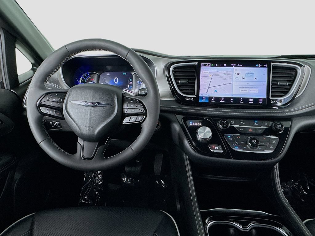 Used 2022 Chrysler Pacifica Limited w/ S Appearance Package FWD image 14