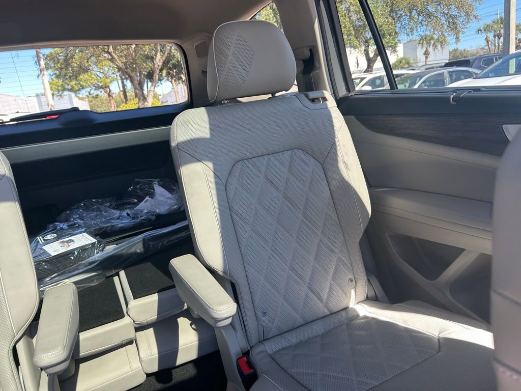 New 2026 Volkswagen Atlas SEL Premium R-Line image 14