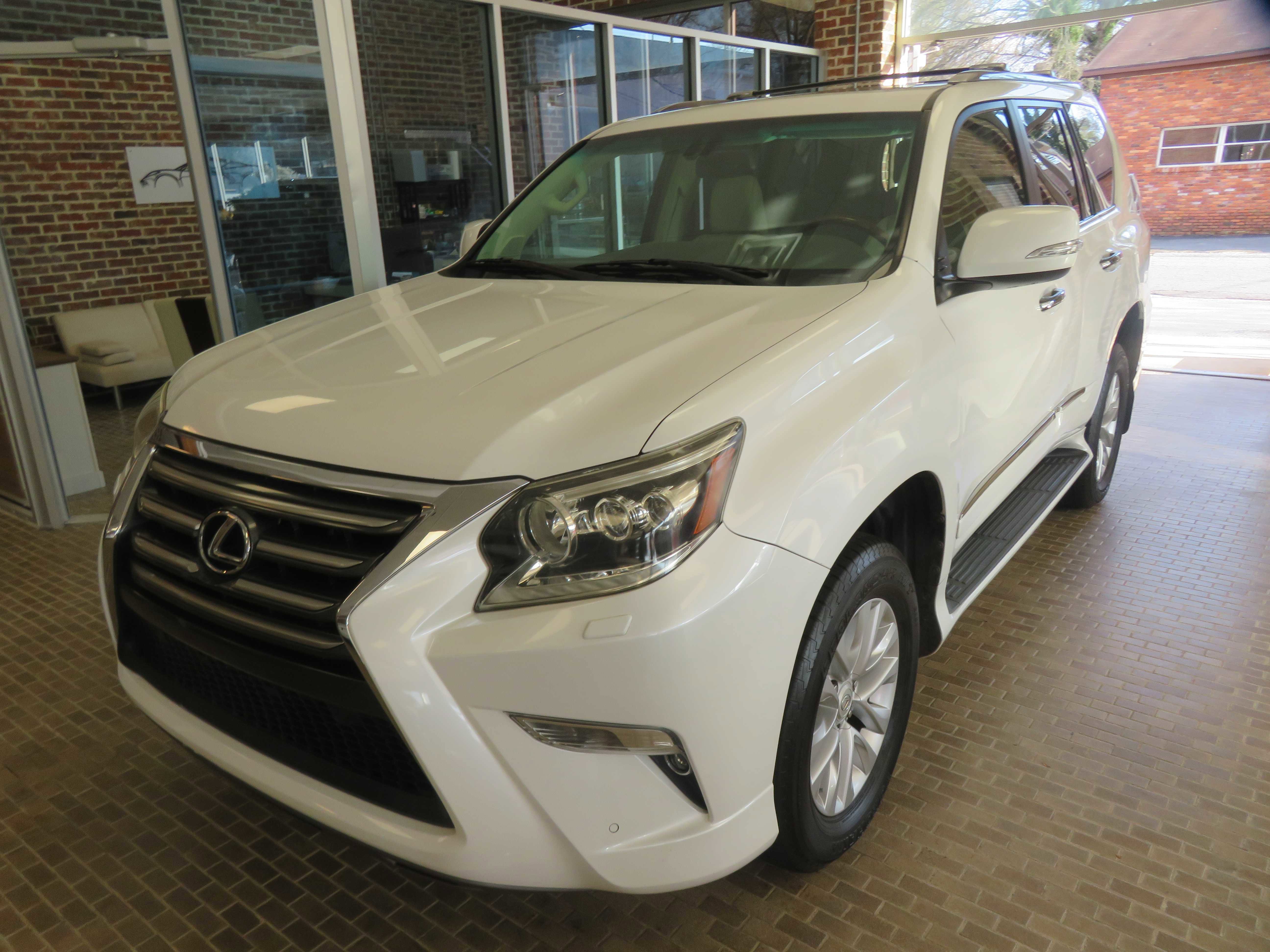 Used 2014 Lexus GX 460 w/ Premium Package image 81