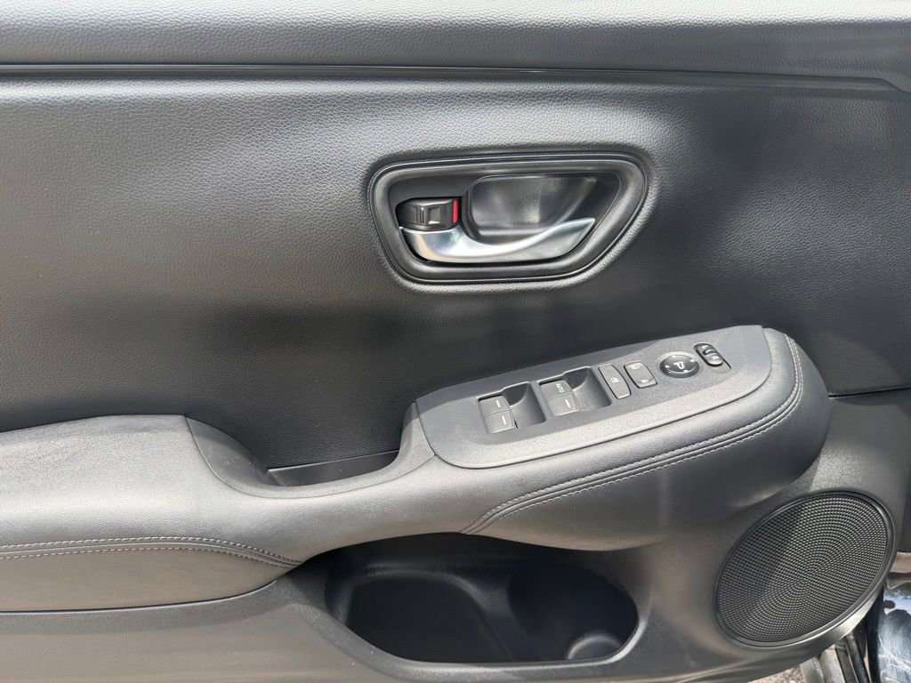 Used 2024 Honda HR-V LX image 16