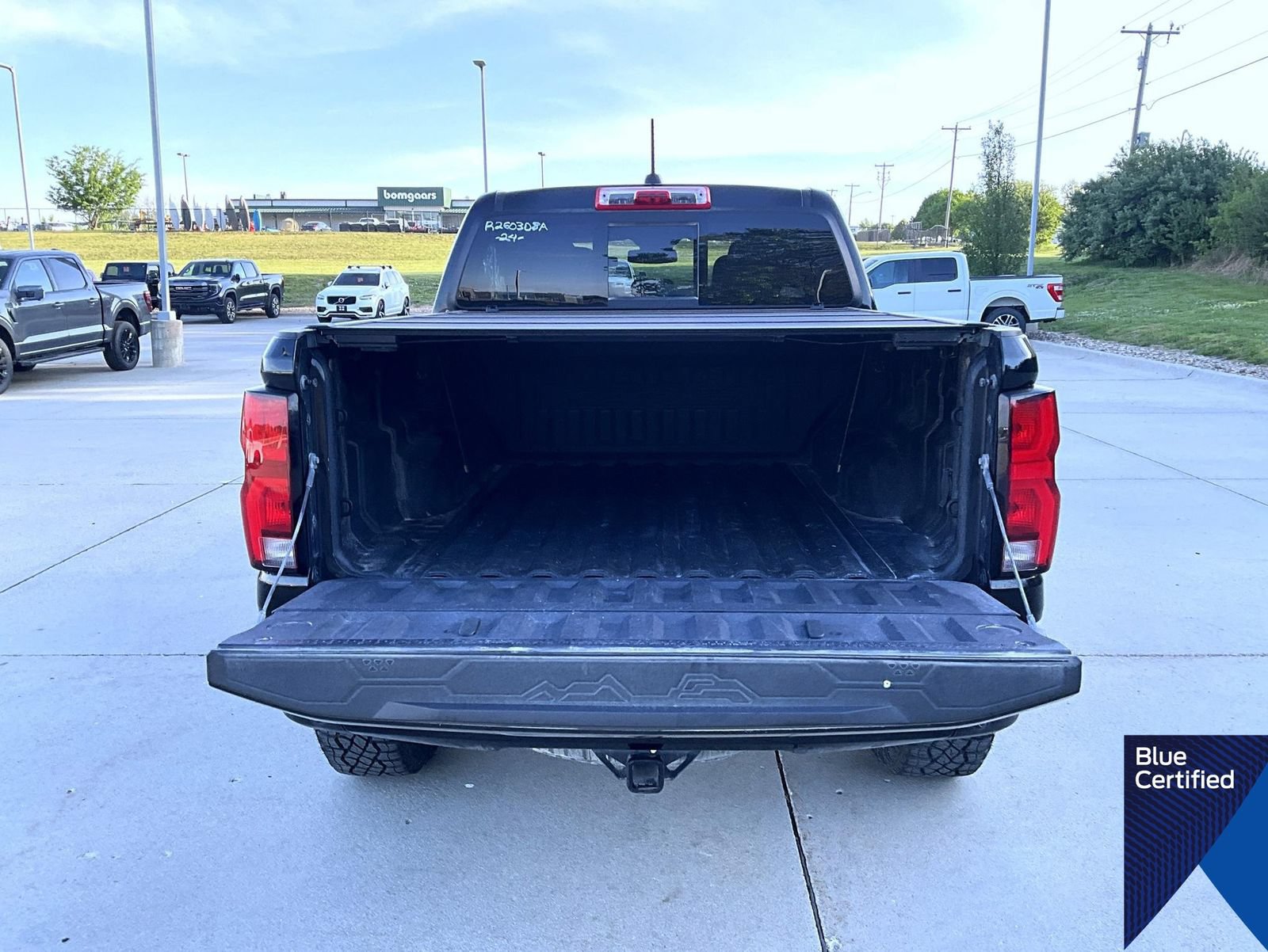 Used 2024 Chevrolet Colorado ZR2 w/ Technology Package AWD/4WD image 22
