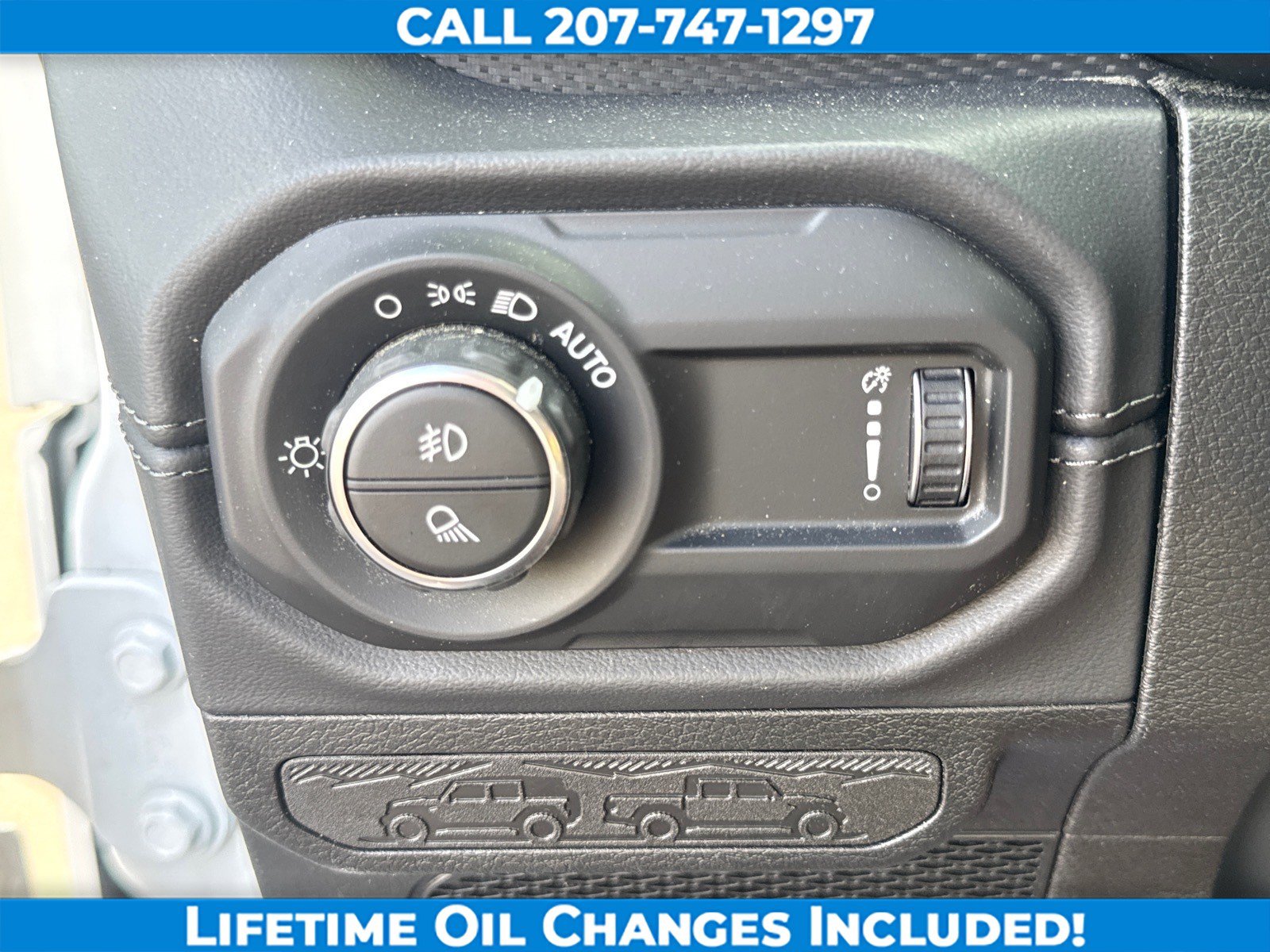 Used 2026 Jeep Gladiator Mojave AWD/4WD image 17