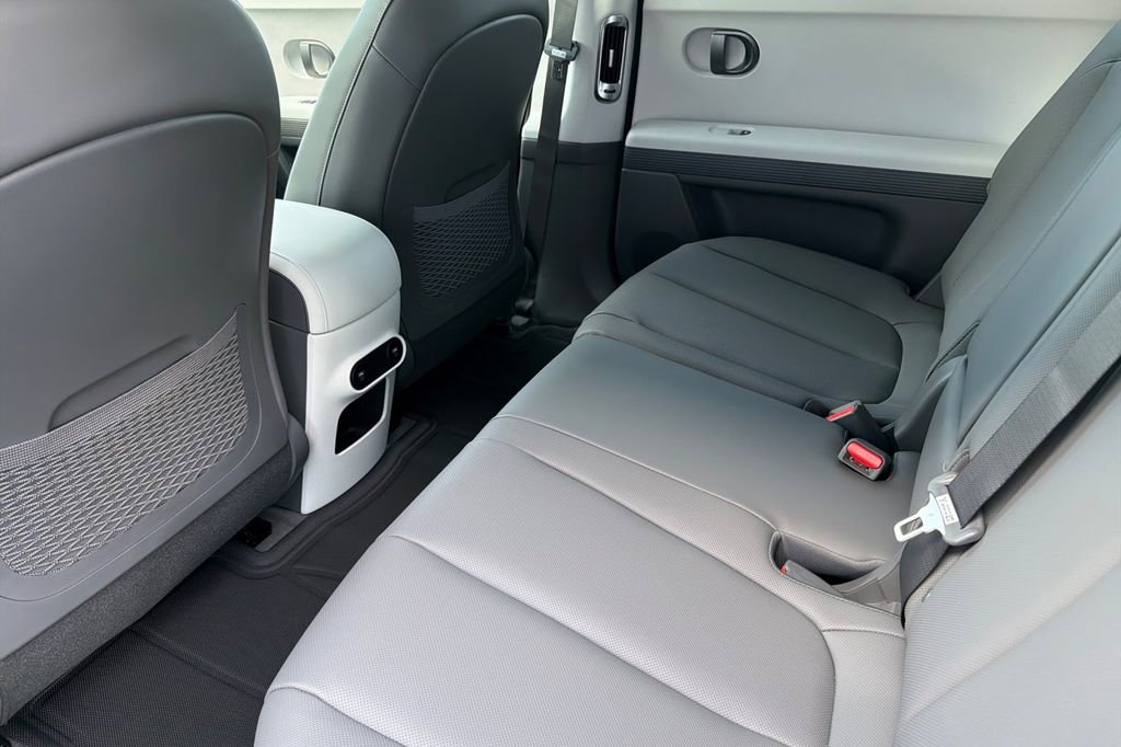 New 2026 Hyundai Ioniq 5 SEL image 10