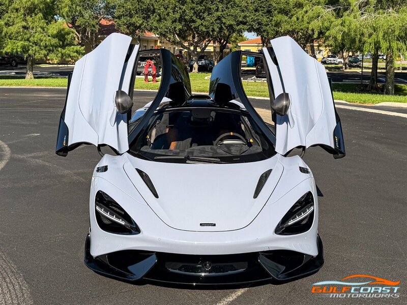 Used 2021 McLaren 765LT RWD image 5