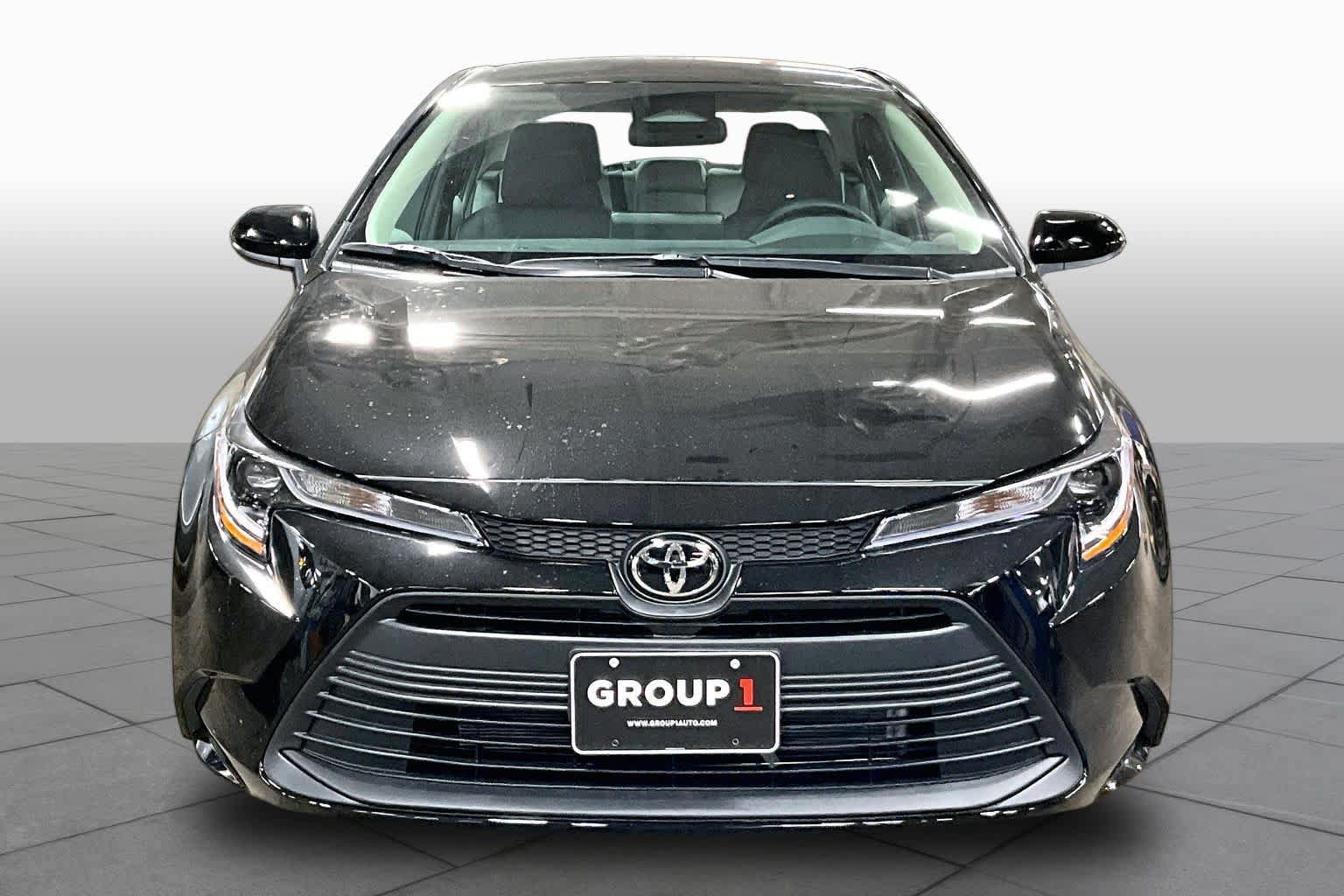 New 2027 Toyota Corolla LE FWD image 3