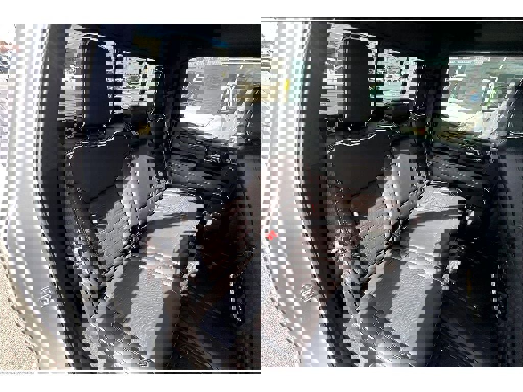 Used 2024 GMC Sierra 1500 AT4X image 30