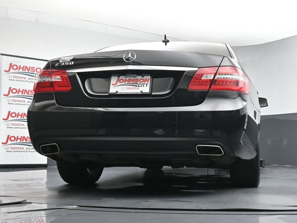 Used 2011 Mercedes-Benz E 350 Sedan image 37