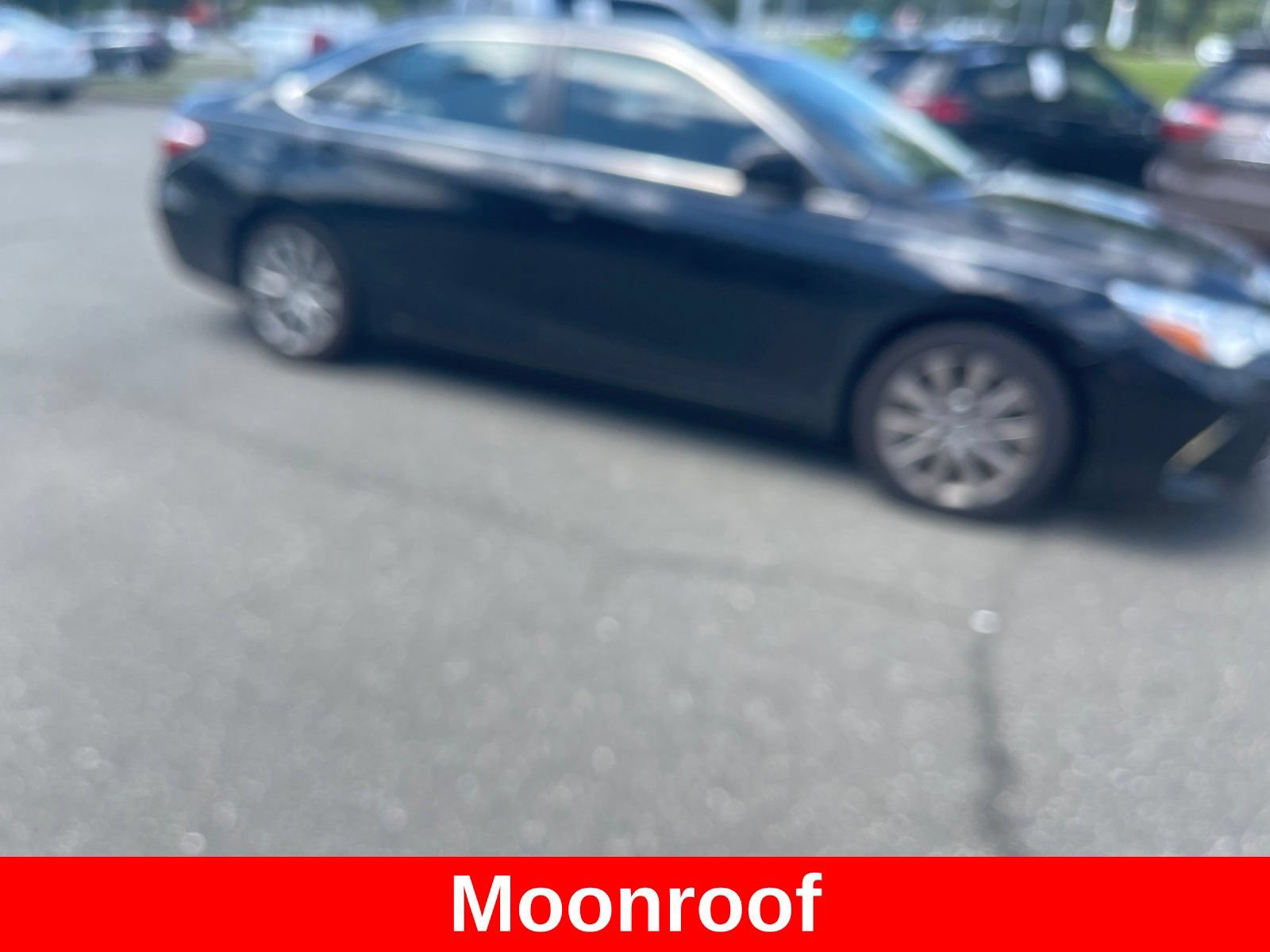 Used 2015 Toyota Camry XLE w/ Moonroof Package FWD image 6