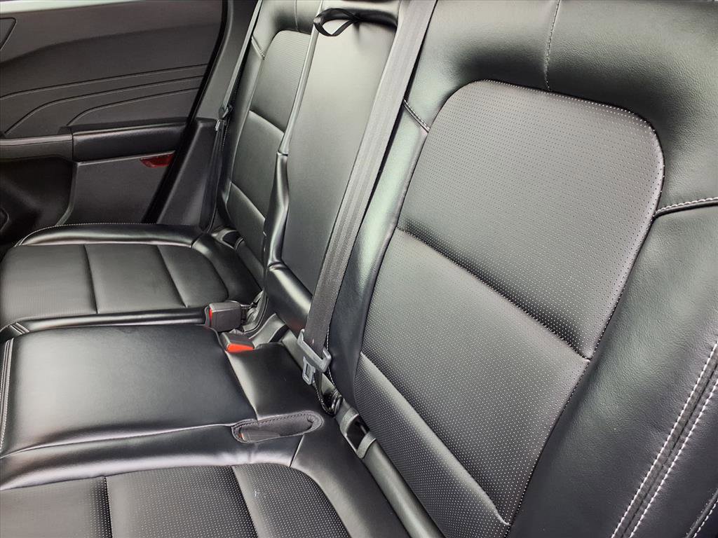 Used 2023 Ford Escape Platinum image 7