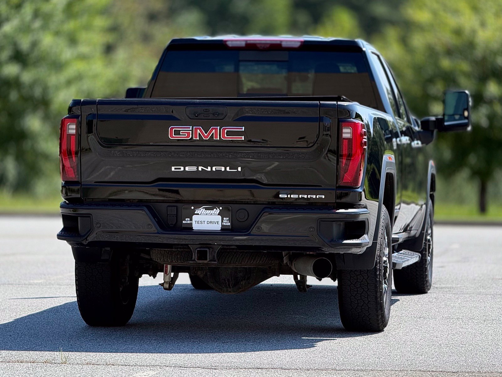 Used 2025 GMC Sierra 2500 Denali w/ Denali Reserve Package AWD/4WD image 7