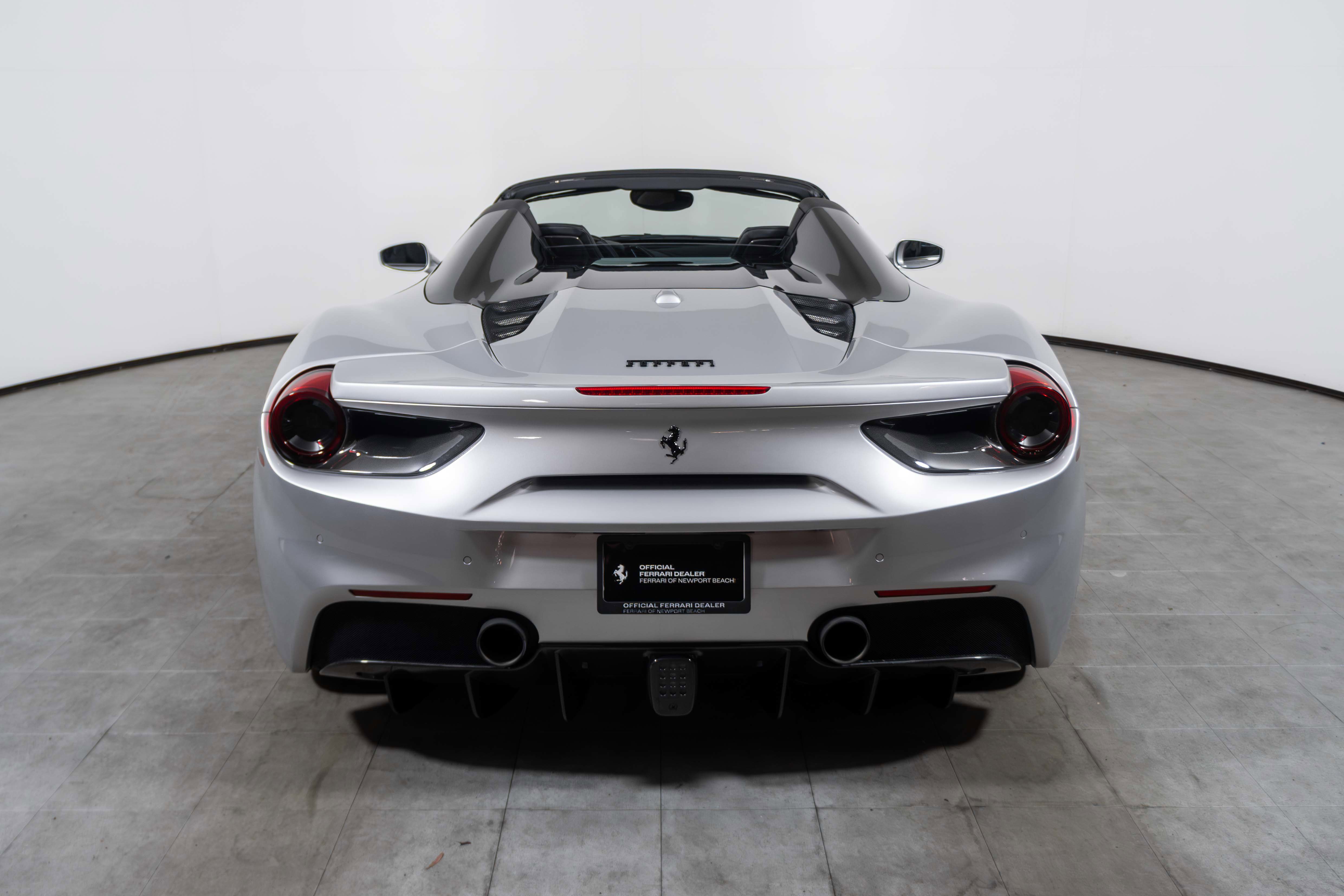 Used 2016 Ferrari 488 Spider image 7