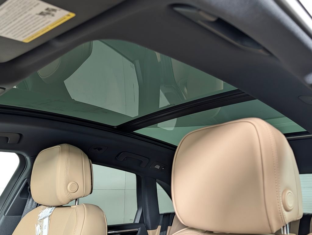 New 2026 Porsche Macan image 30