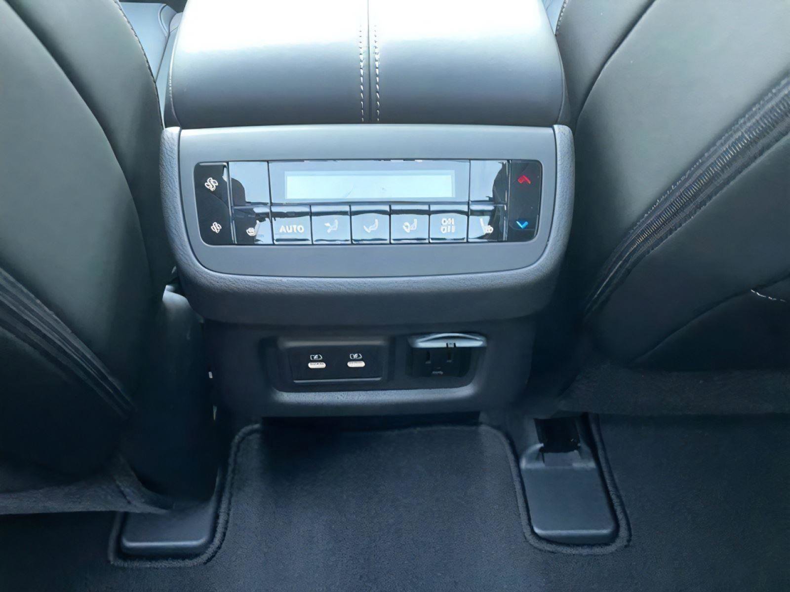 New 2026 Nissan Pathfinder Platinum AWD/4WD image 18