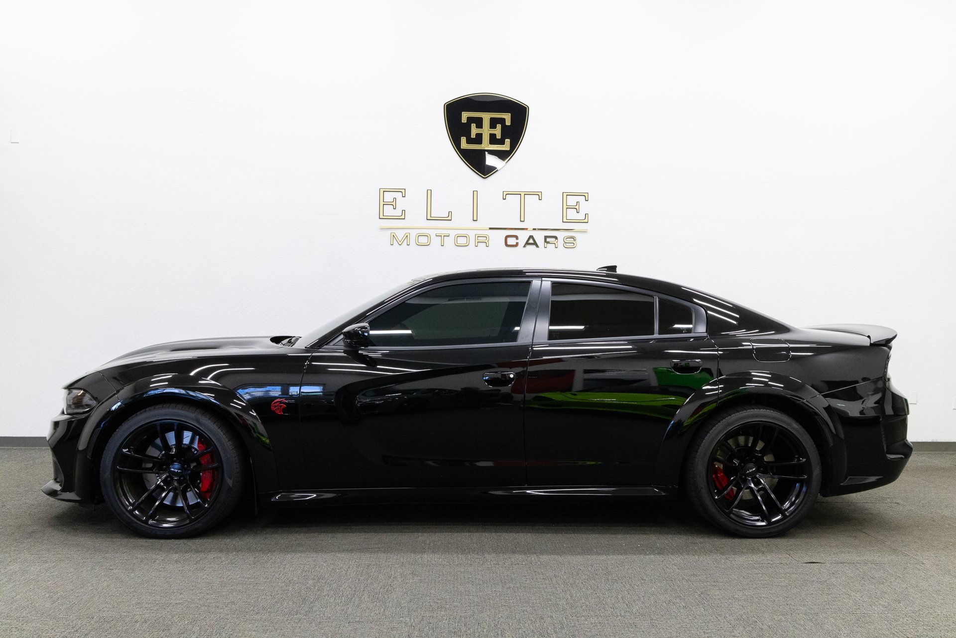 Used 2022 Dodge Charger SRT Hellcat image 2