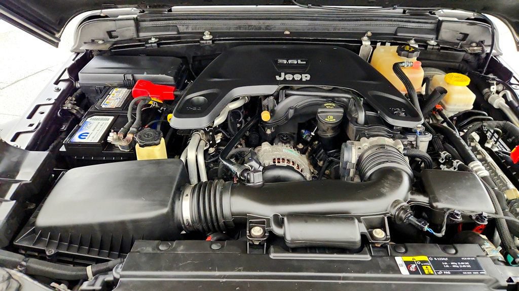 Used 2019 Jeep Wrangler Unlimited Sport S AWD/4WD image 24