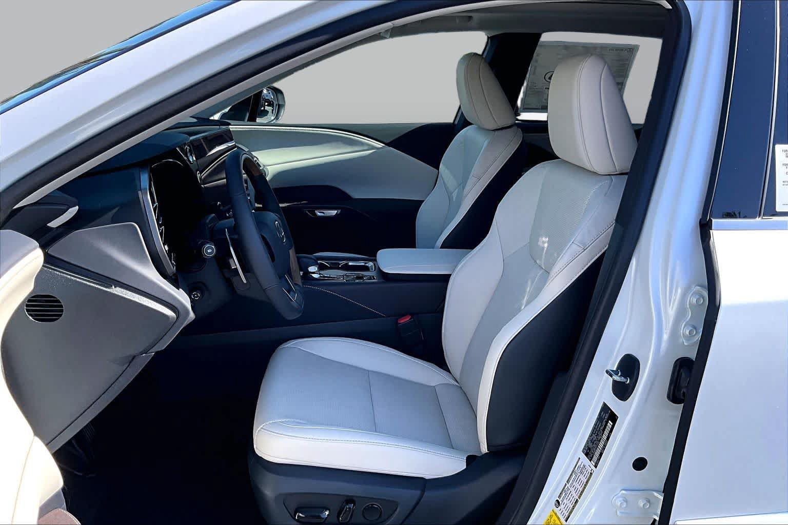 New 2026 Lexus RX 350 w/ Convenience Package AWD/4WD image 18