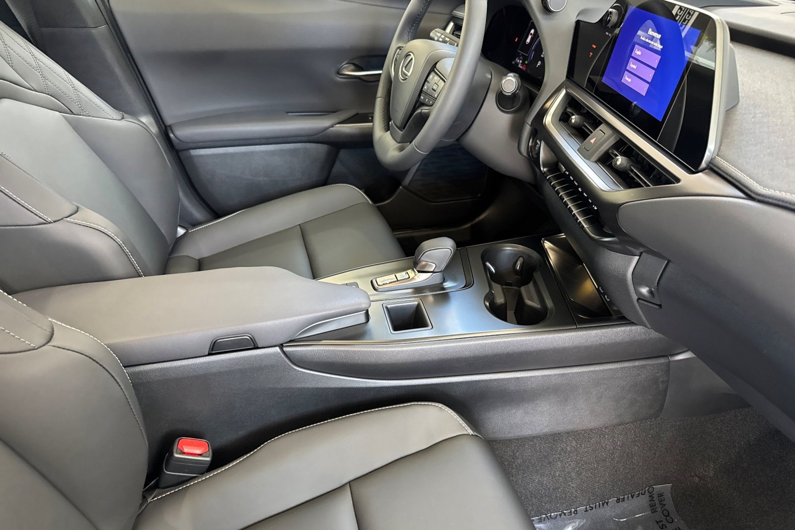 Certified 2026 Lexus UX 300h FWD w/ Accessory Package (Z2) image 20