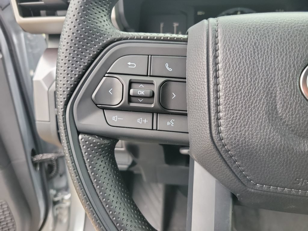 Certified 2026 Toyota Tacoma SR5 AWD/4WD image 24