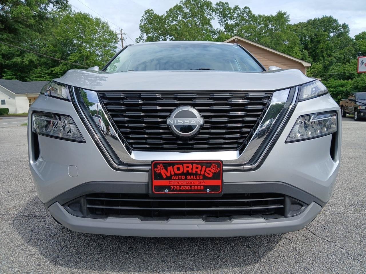 Used 2022 Nissan Rogue SV FWD image 3