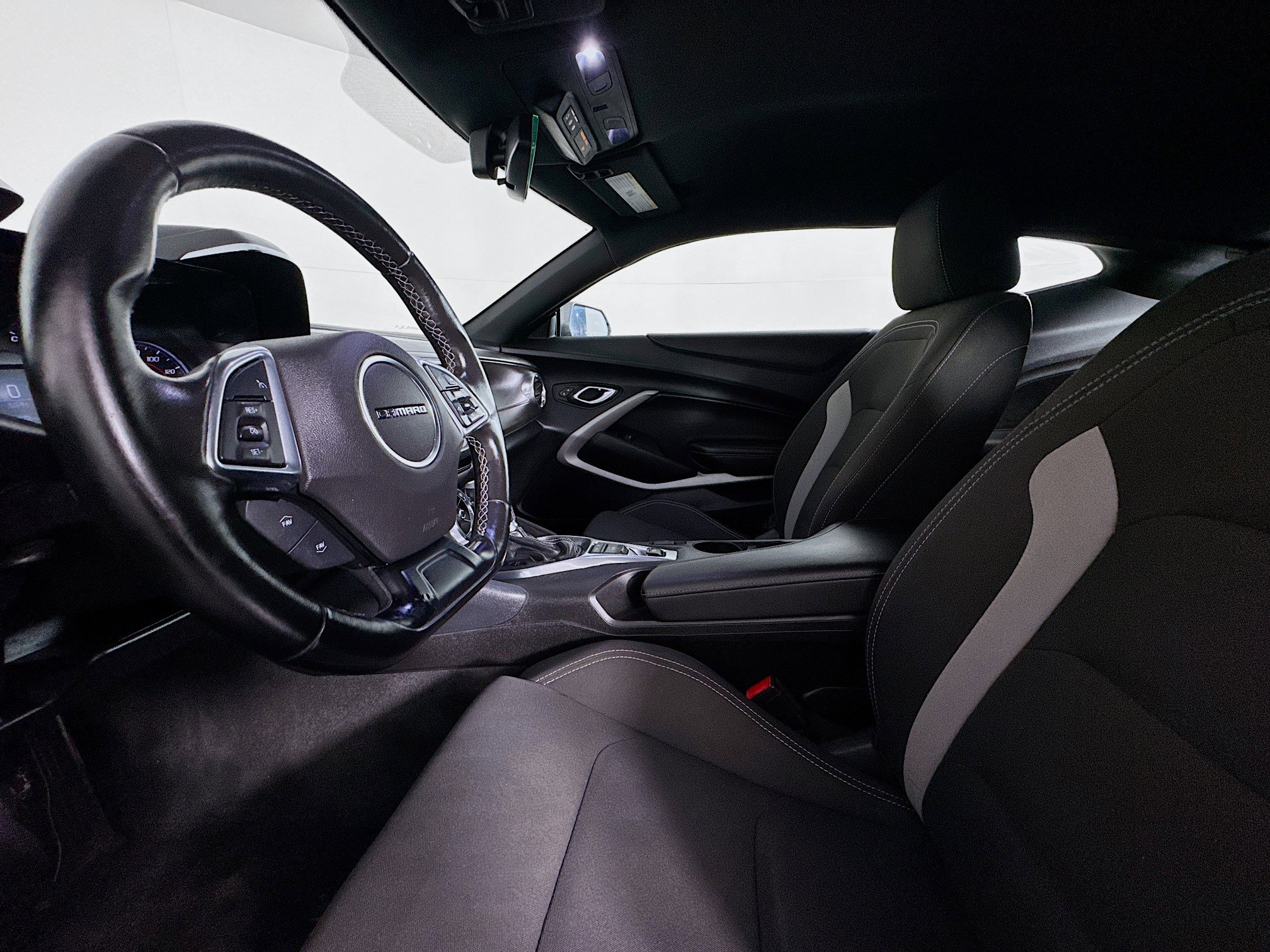 Used 2019 Chevrolet Camaro LT w/ RS Package image 21