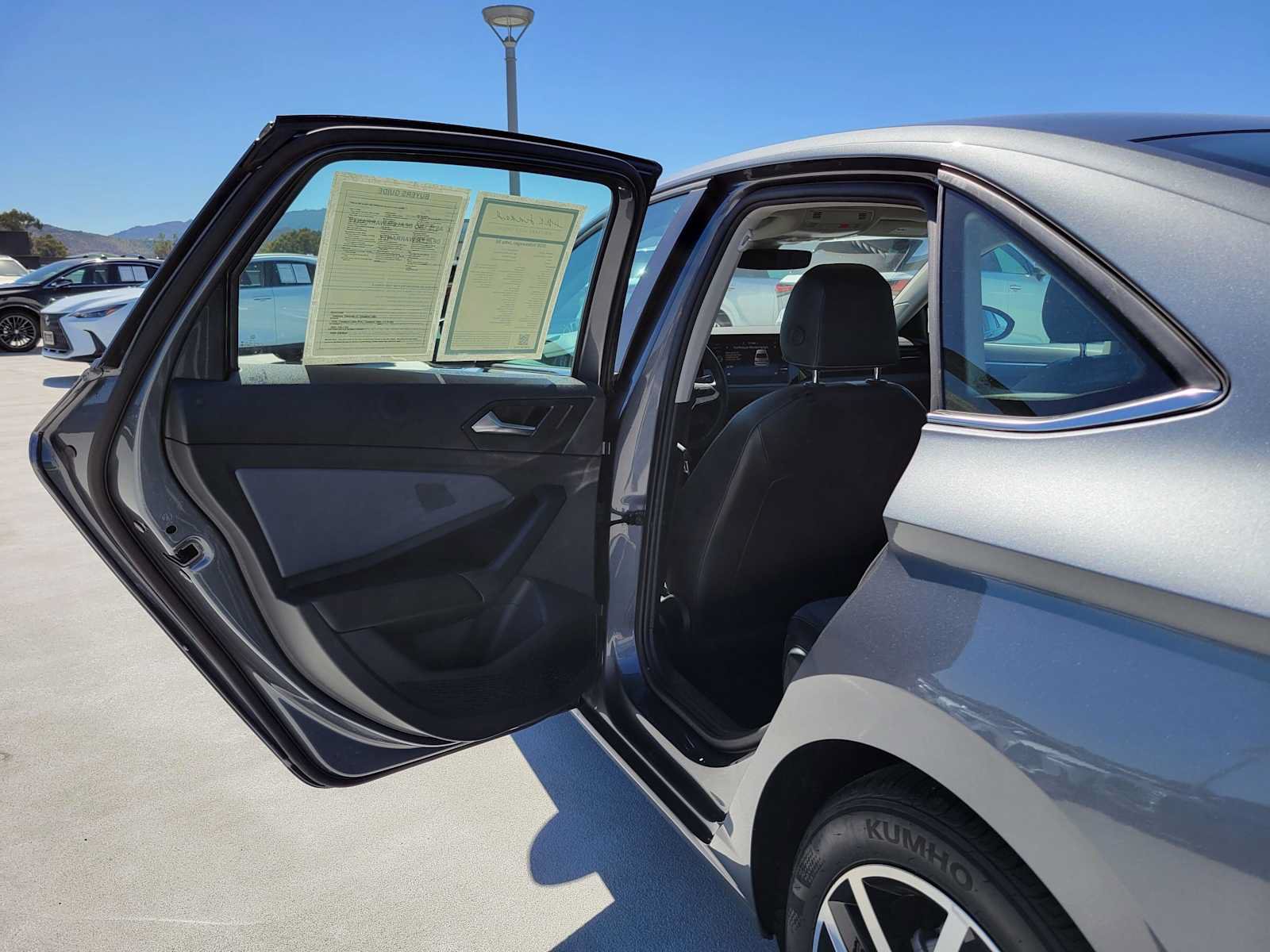 Used 2026 Volkswagen Jetta SE FWD image 14