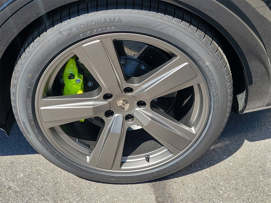 New 2026 Porsche Cayenne Turbo image 12