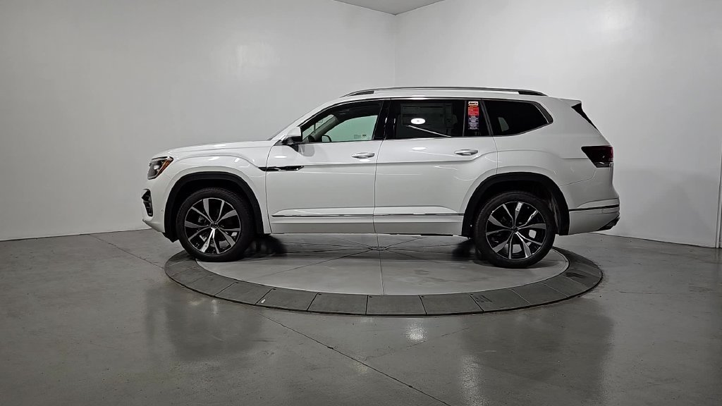 New 2026 Volkswagen Atlas SEL Premium R-Line AWD/4WD image 2