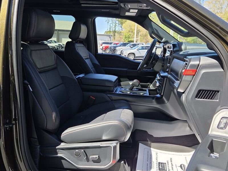 Used 2025 Ford F150 Raptor AWD/4WD image 10