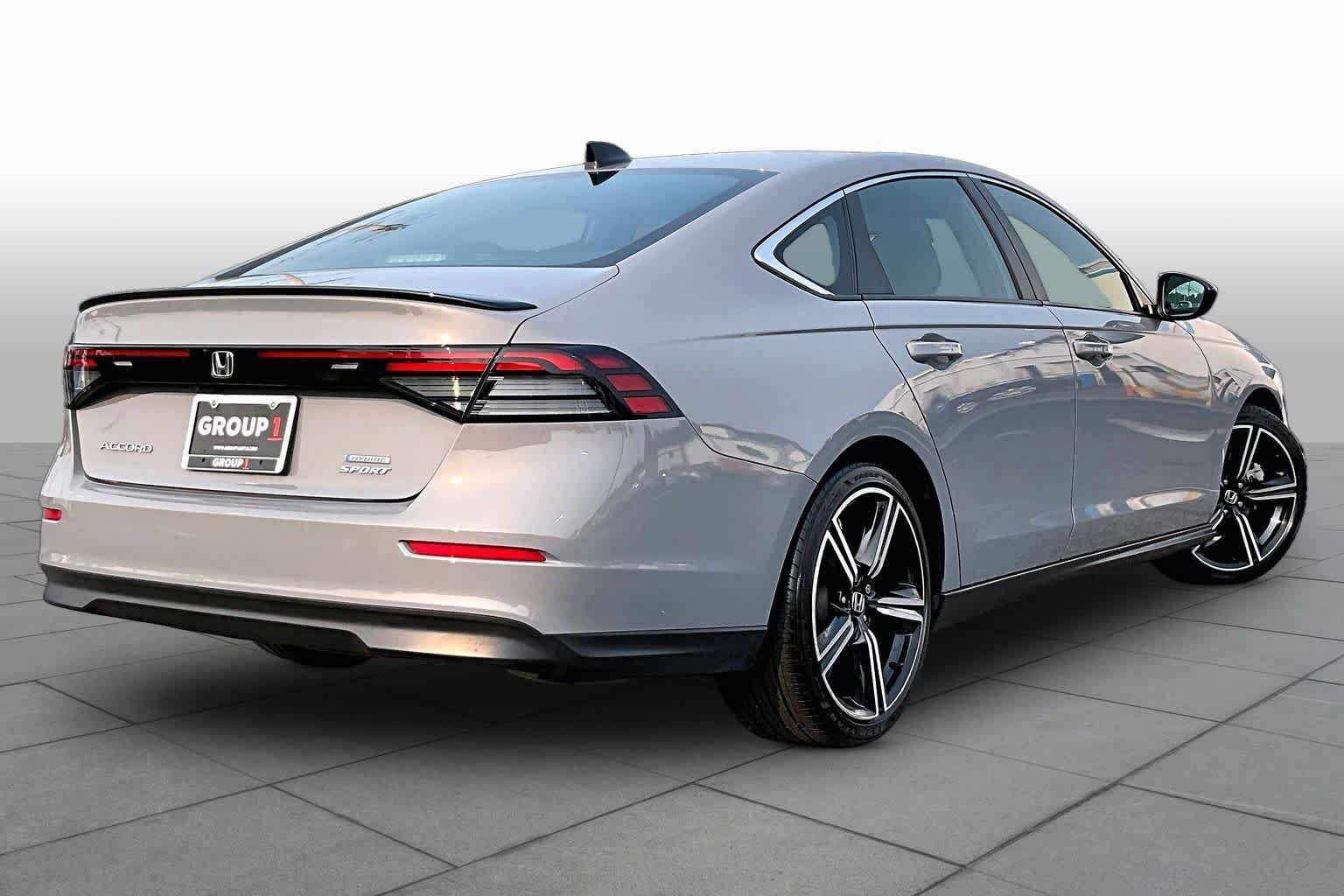 Used 2024 Honda Accord Sport image 13