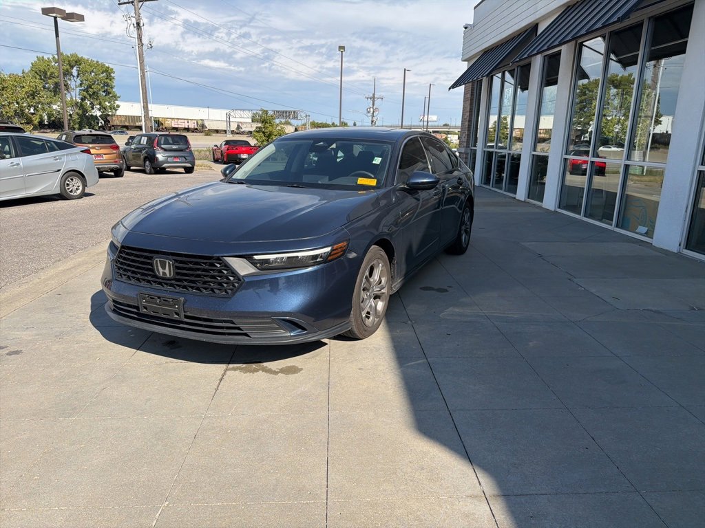 Used 2024 Honda Accord EX image 11