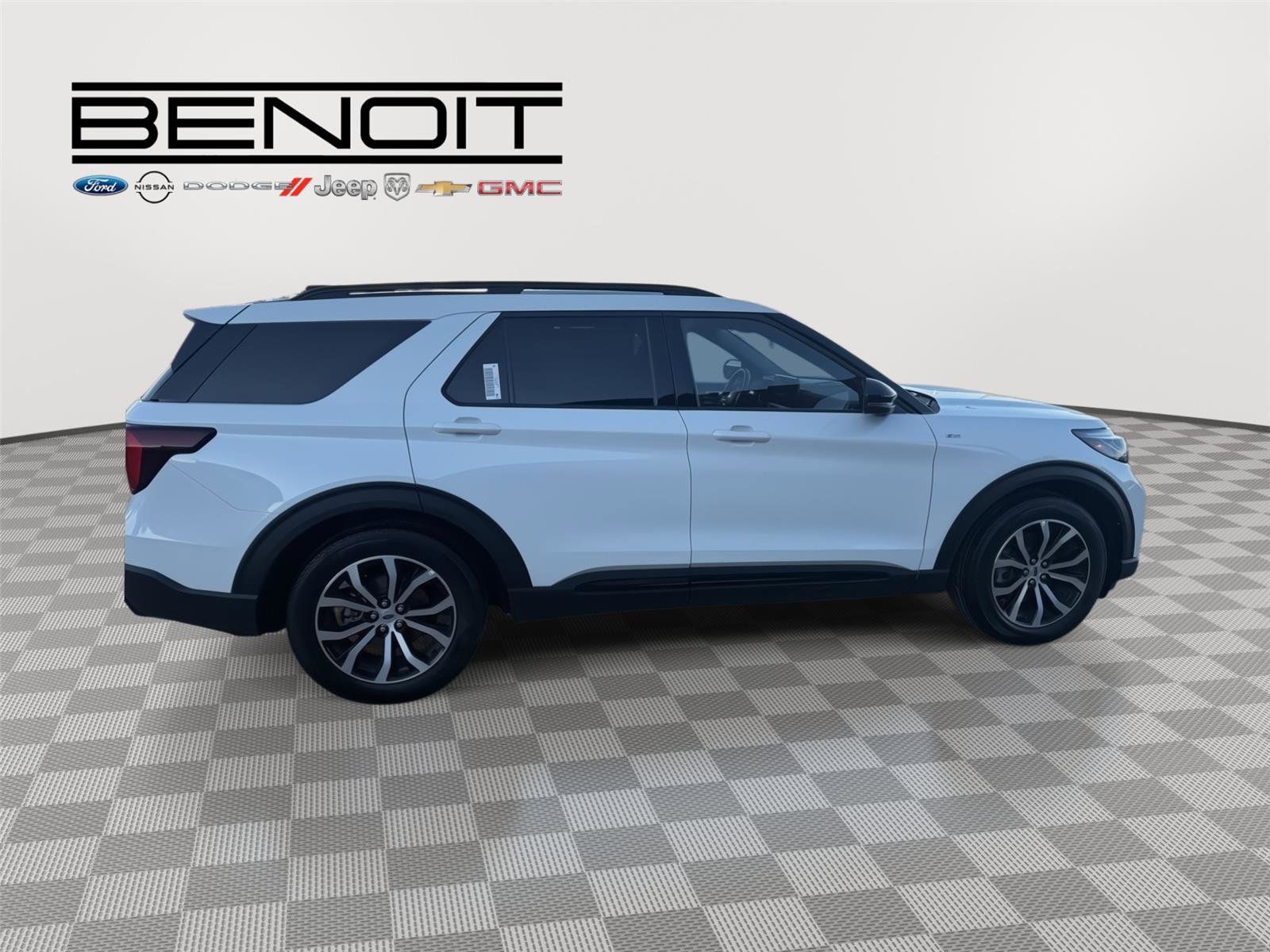 New 2025 Ford Explorer ST-Line image 8