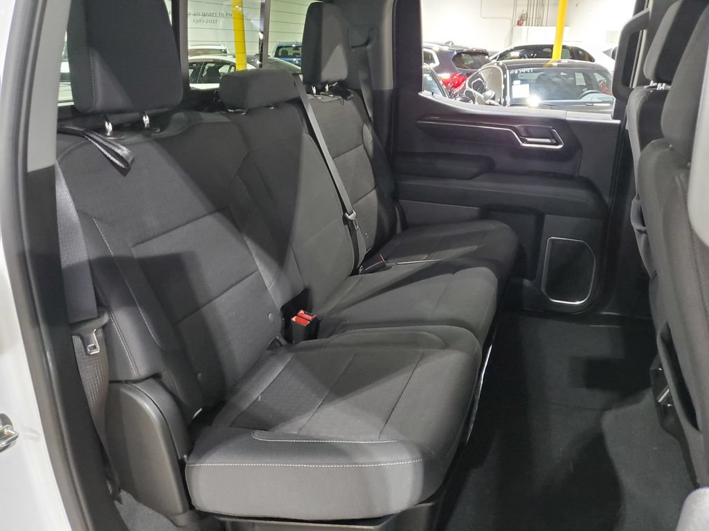 Used 2024 Chevrolet Silverado 1500 LT AWD/4WD image 19