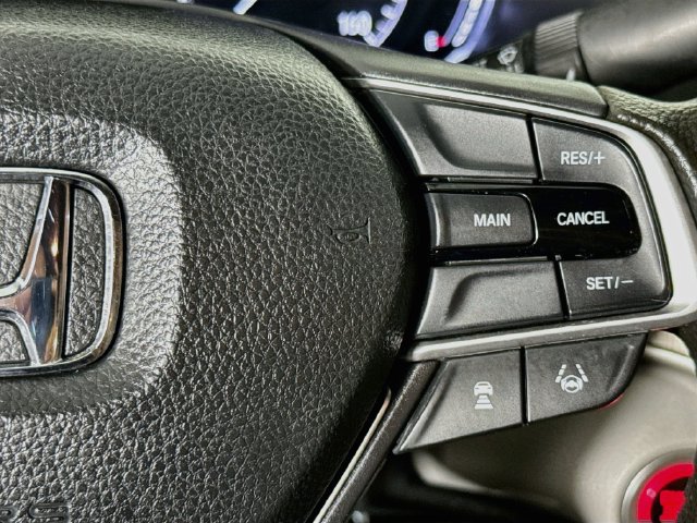 Used 2018 Honda Accord LX image 12