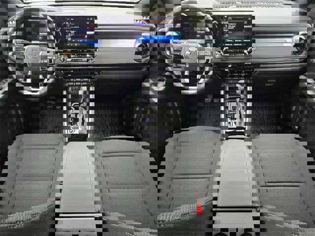 Used 2024 Chevrolet Colorado LT w/ LT Convenience Package image 9