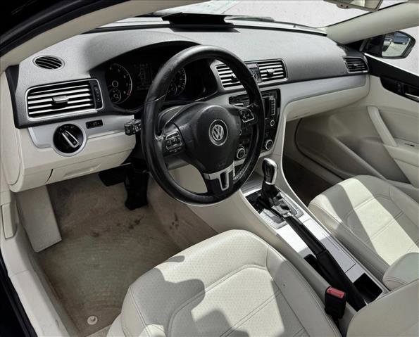Used 2012 Volkswagen Passat 2.5 SE FWD image 11