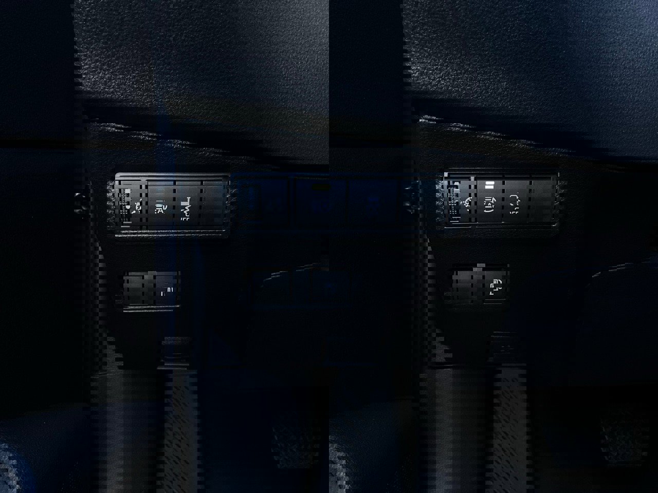 New 2026 Toyota Corolla Cross AWD Hybrid image 19