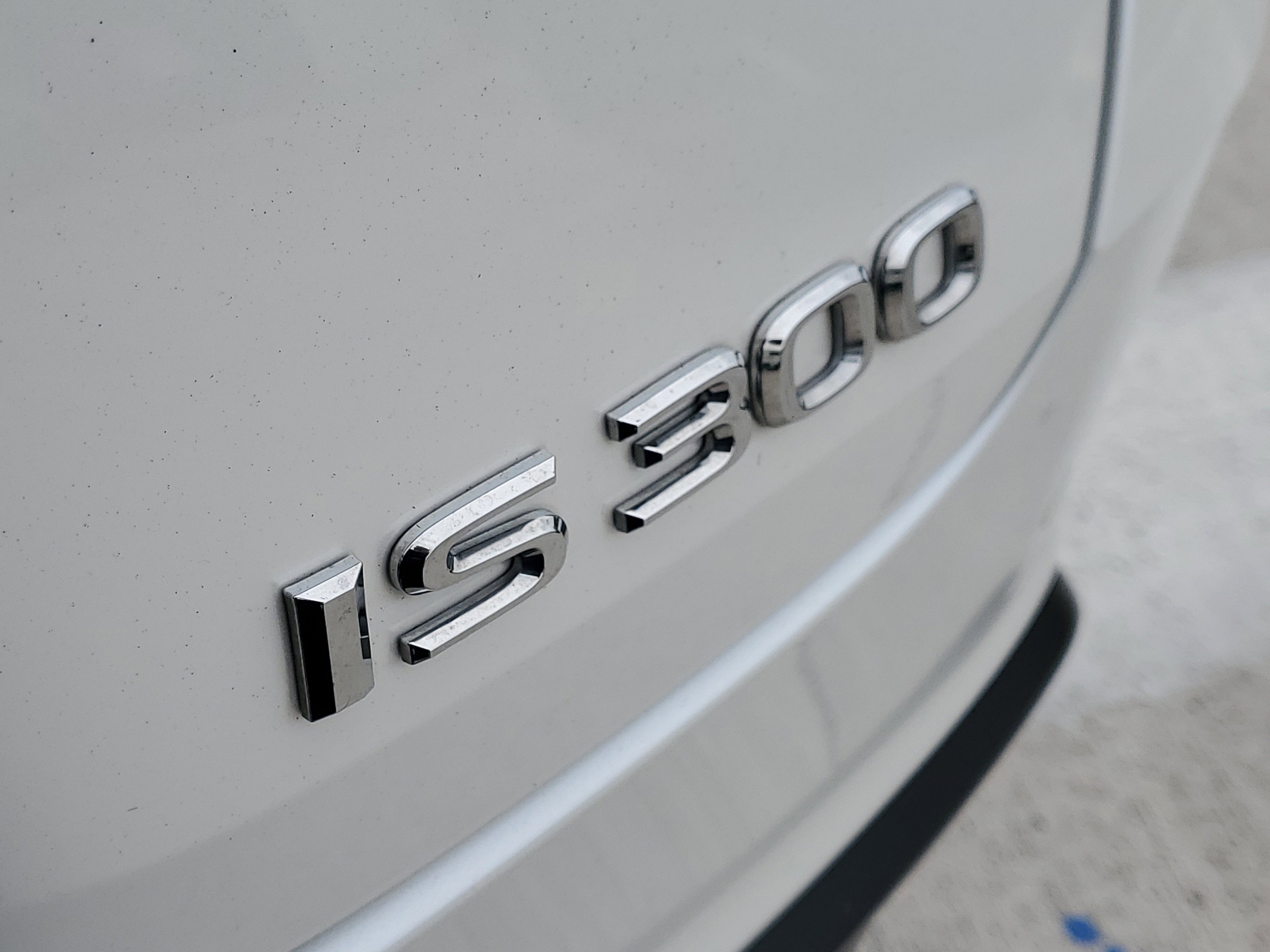 Used 2023 Lexus IS 300 w/ Comfort Package image 8