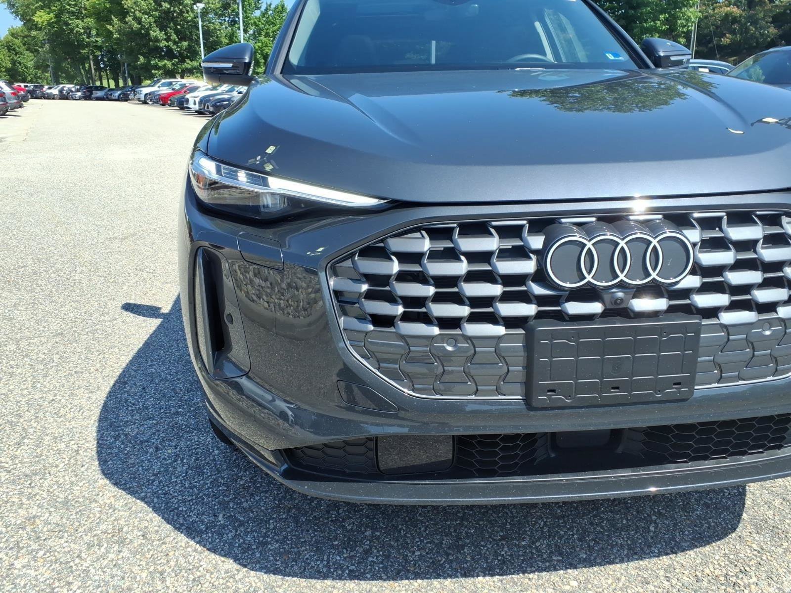 Certified 2025 Audi Q5 Premium w/ Premium Plus AWD/4WD image 3