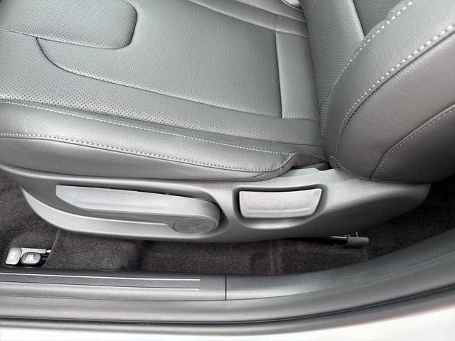 New 2026 Hyundai Elantra SEL Sport FWD image 37