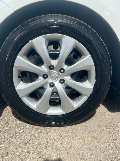 Used 2025 Toyota Corolla LE FWD image 36