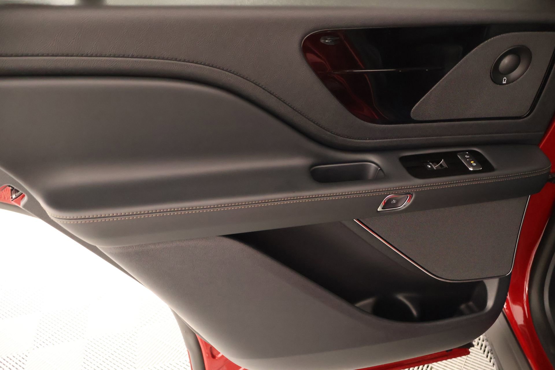 New 2026 Lincoln Aviator Reserve image 18