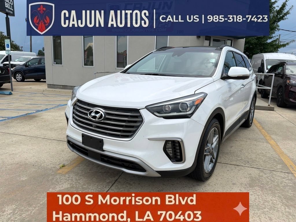 Used 2017 Hyundai Santa Fe Limited FWD image 2