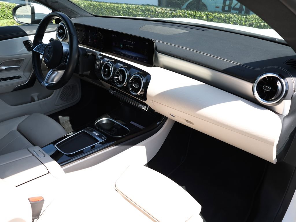 Used 2025 Mercedes-Benz CLA 250 image 19
