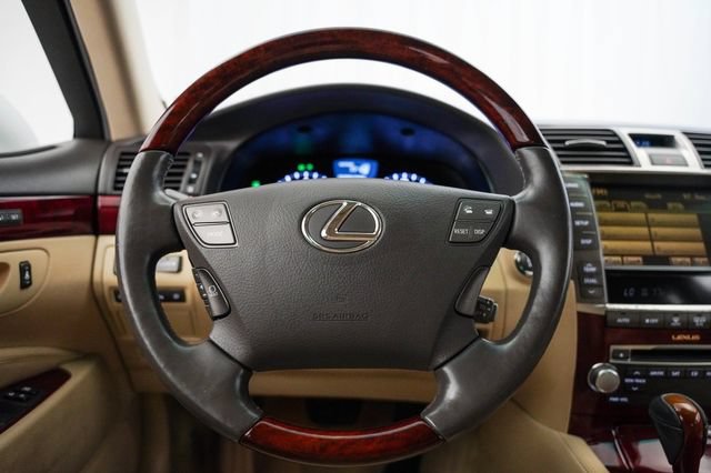 Used 2011 Lexus LS 460 AWD w/ Comfort Pkg image 49