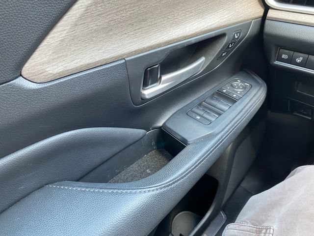Used 2024 Toyota Grand Highlander AWD image 11