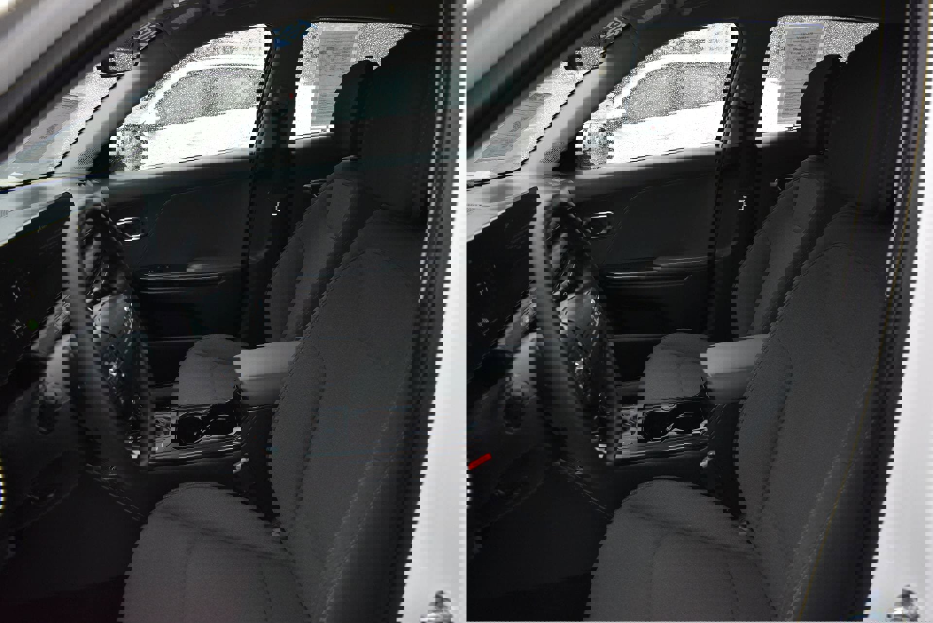 Used 2025 Kia K4 LXS image 12