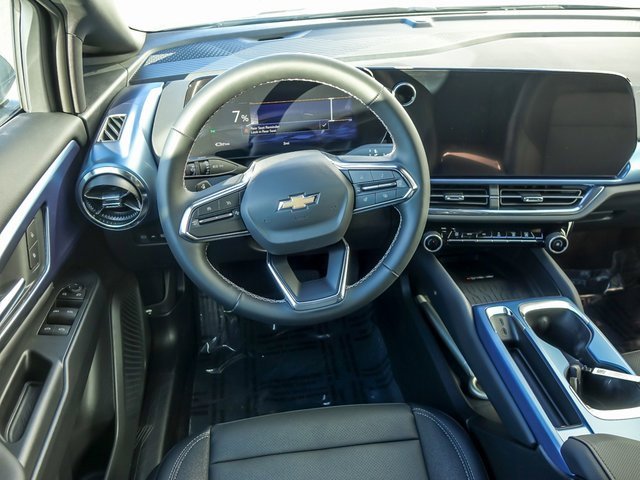 New 2026 Chevrolet Equinox EV LT image 17